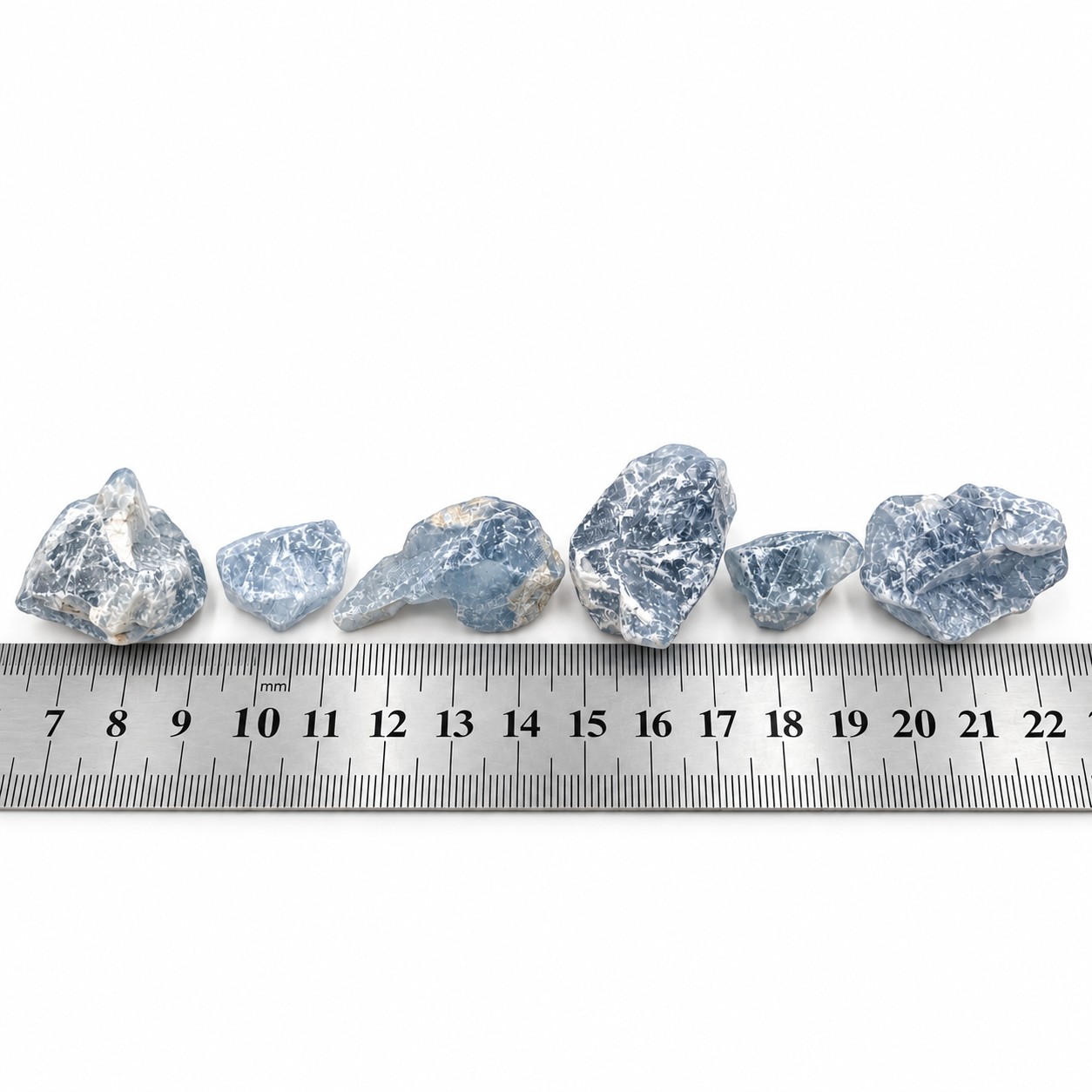Petites pierres brutes de célestite dimensions