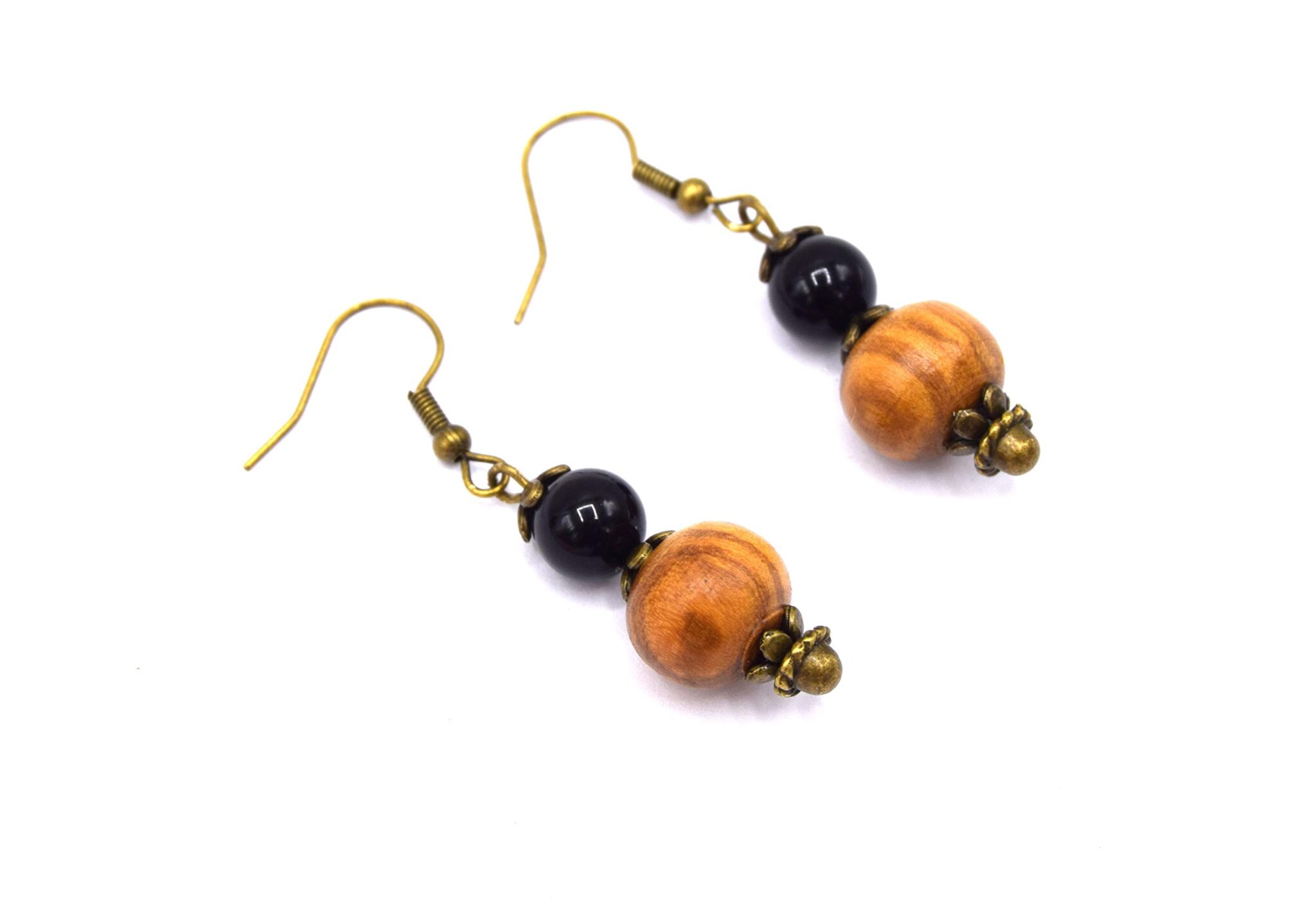 boucles d'oreilles en perles d'agate noire et bois d'olivier français