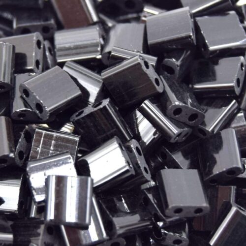 Perles de rocaille Tila carré deux trous 5mm FGB® grade A NOIR