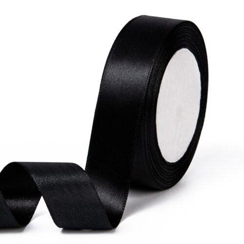 Rouleau de 22 mètres de ruban en satin 25mm noir