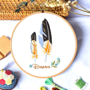 kit de broderie plumes bleu dream