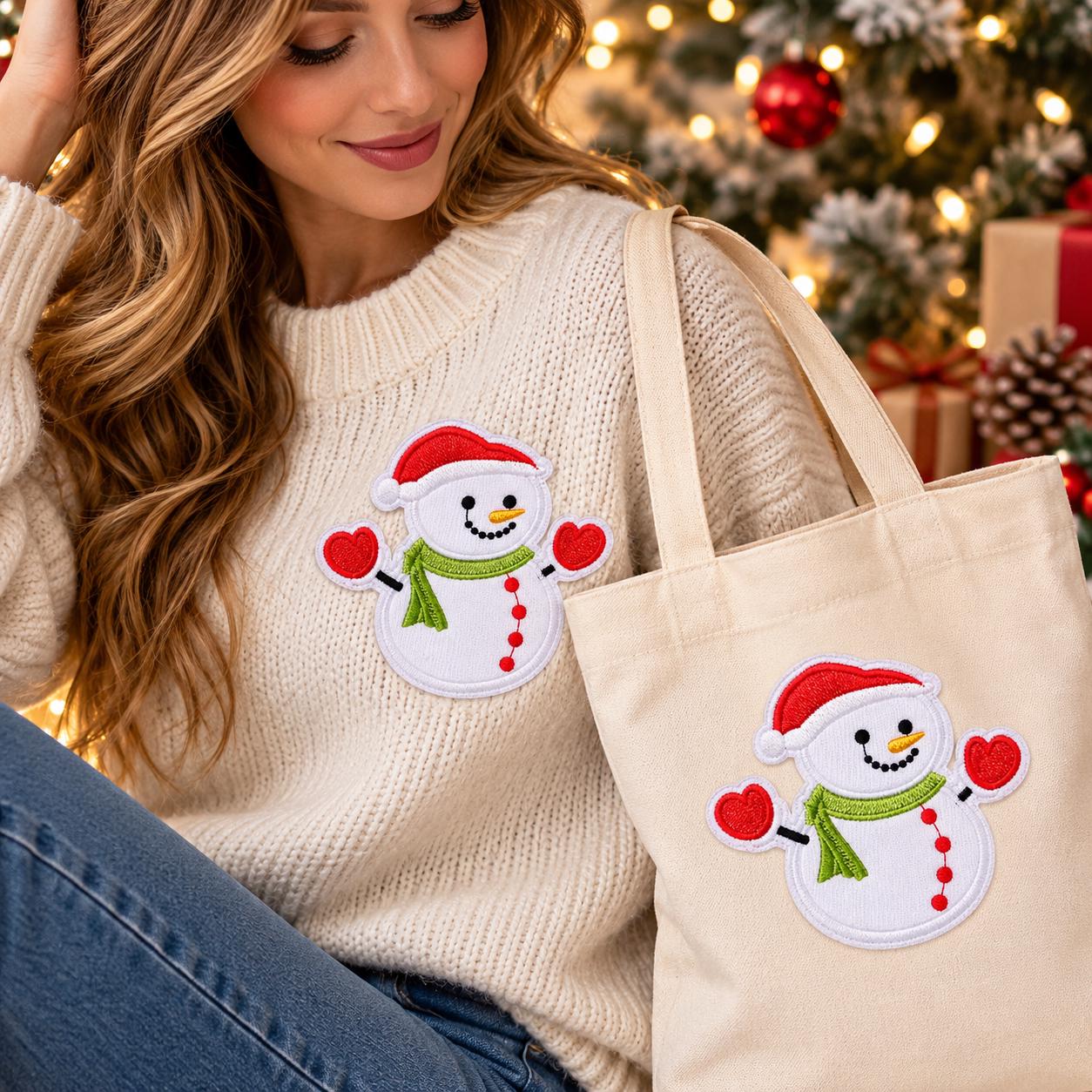 Écusson bonhomme de neige thermocollant sur pull et tote bag