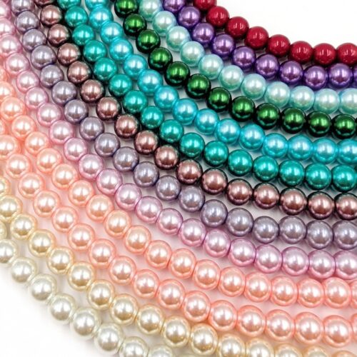 Grossiste perles de nacre 8mm en verre multicolores : lot de brins en dégradé arc-en-ciel (rouge, vert, bleu, rose, crème). Perles peintes cuites au four pour création bijoux.