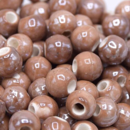 Perles en porcelaine émaillées rondes marron ~6mm
