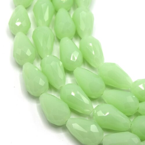 Perles Goutte à Facettes vert clair Verre couleur  jade