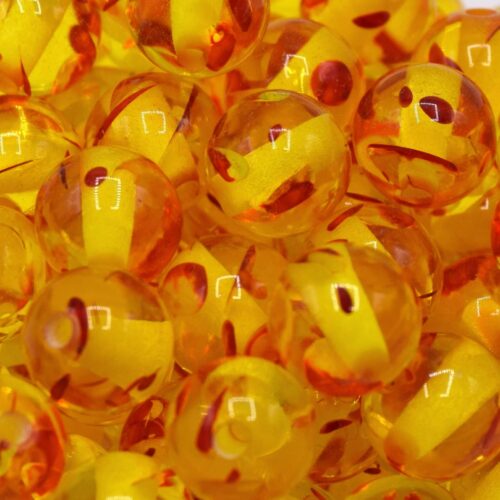 Perles en résine synthétique couleur ambre