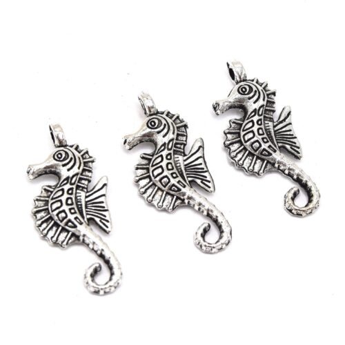 Pendentifs hippocampes argent vieilli