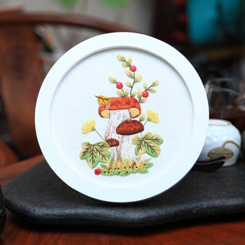 kit de broderie champignons bolets