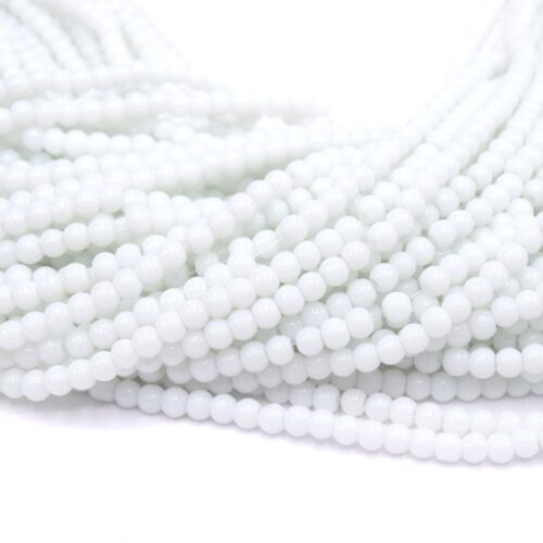 Perles de verre blanches 4mm – 3 chapelets (240 perles)