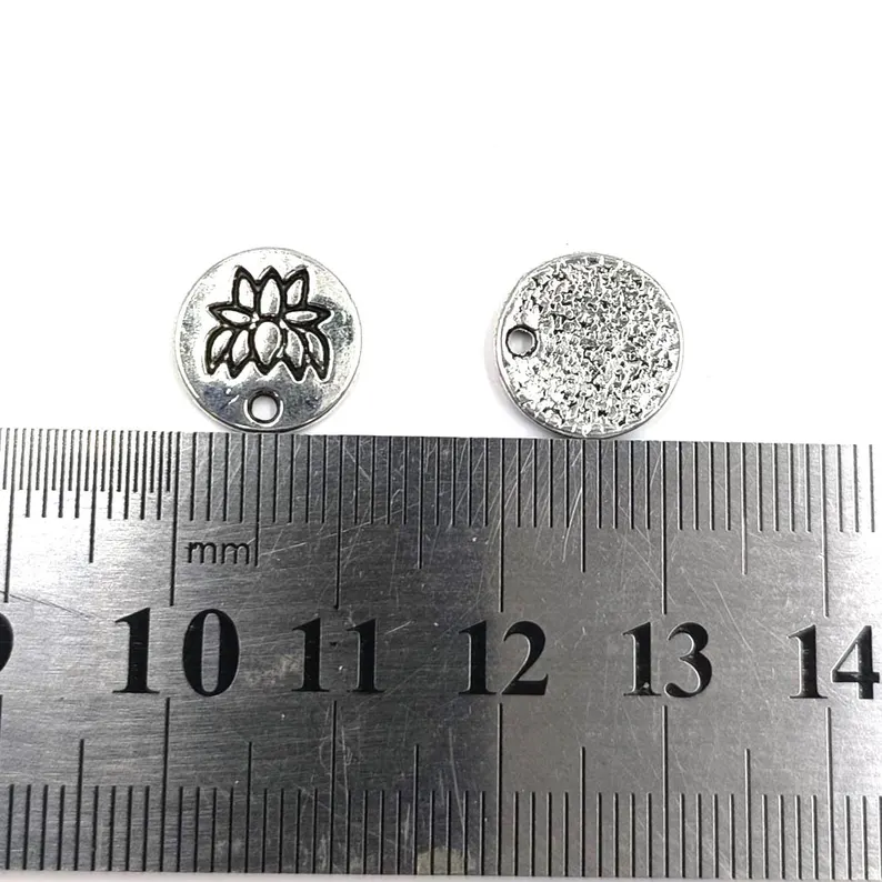 Dimensions breloques rondes fleur de lotus argent vieilli pour bijoux