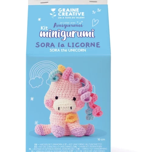 Kit complet pour réaliser une licorne en crochet amigurumi avec fils et accessoires.