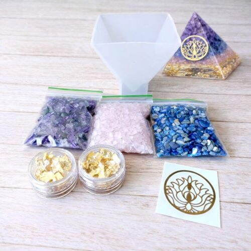 kit orgonite n 1 xl moule pyramide avec orgaonite fini