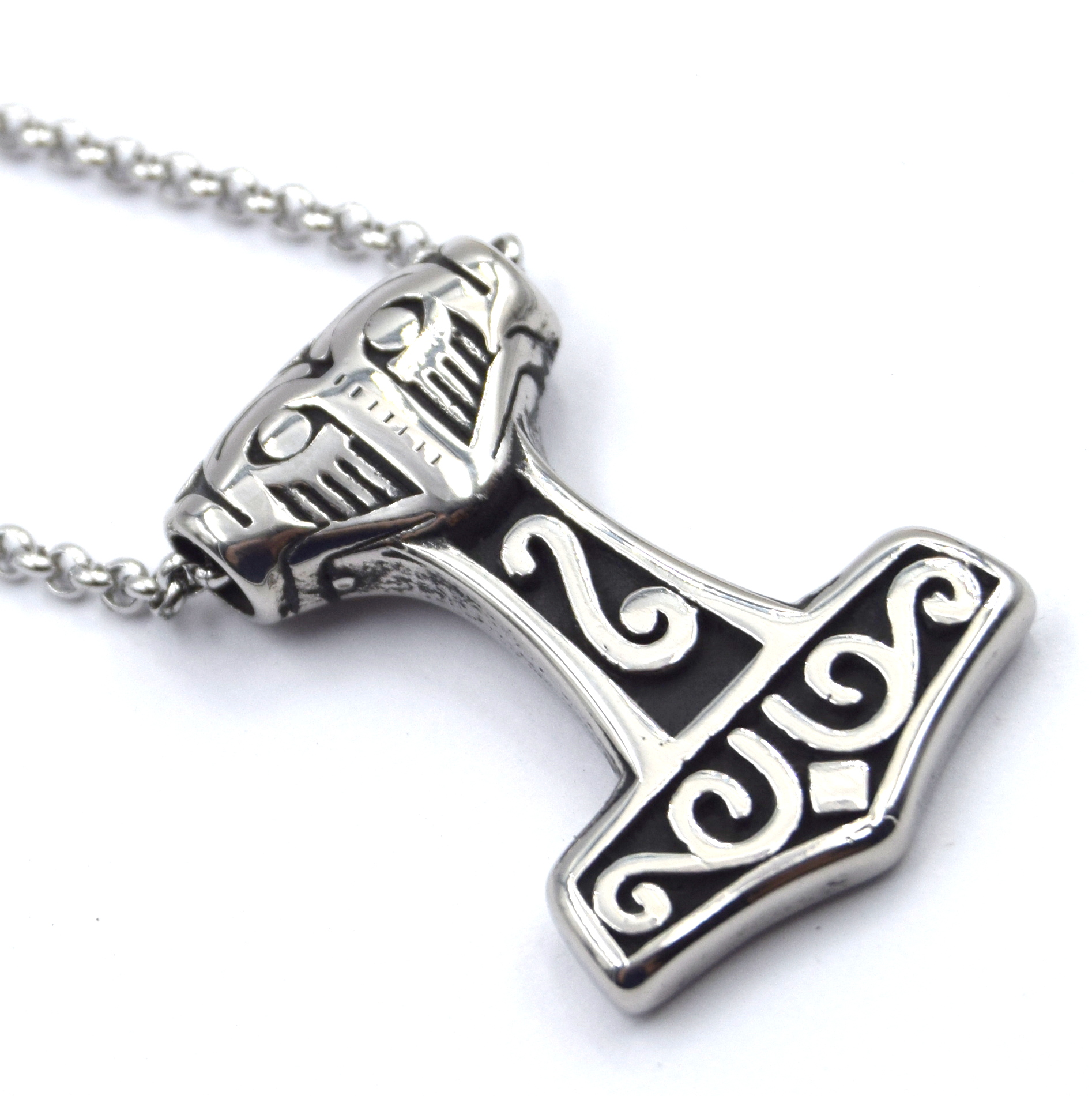 pendentif marteau de thor gravé celtique6