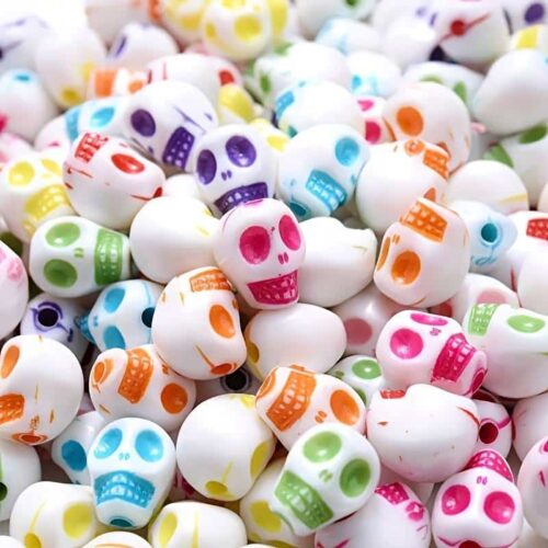 Perles tête de mort, crâne multicolore et blanc 10mm x50