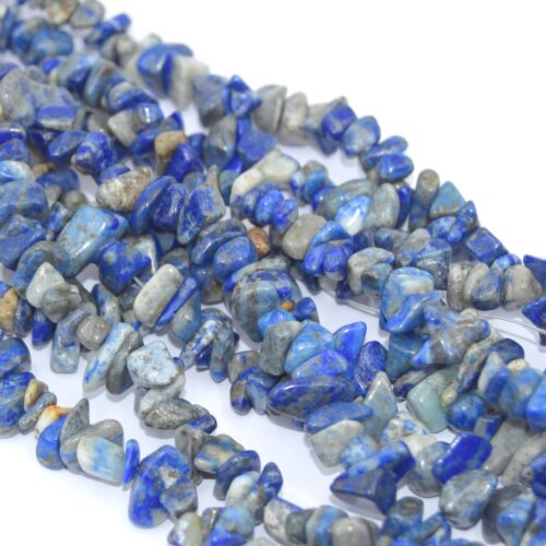 Lot de 100 perles chips en Lapis-Lazuli naturel bleu. Pierre gemme teintée de belle qualité, idéale pour créations de bijoux, colliers et bracelets.