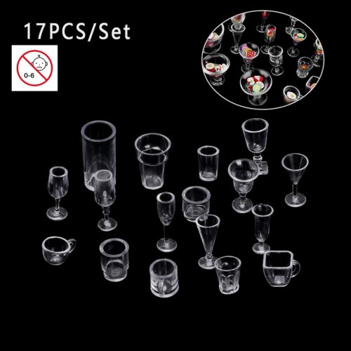 Ensemble 17 verres et coupes en plastique miniature